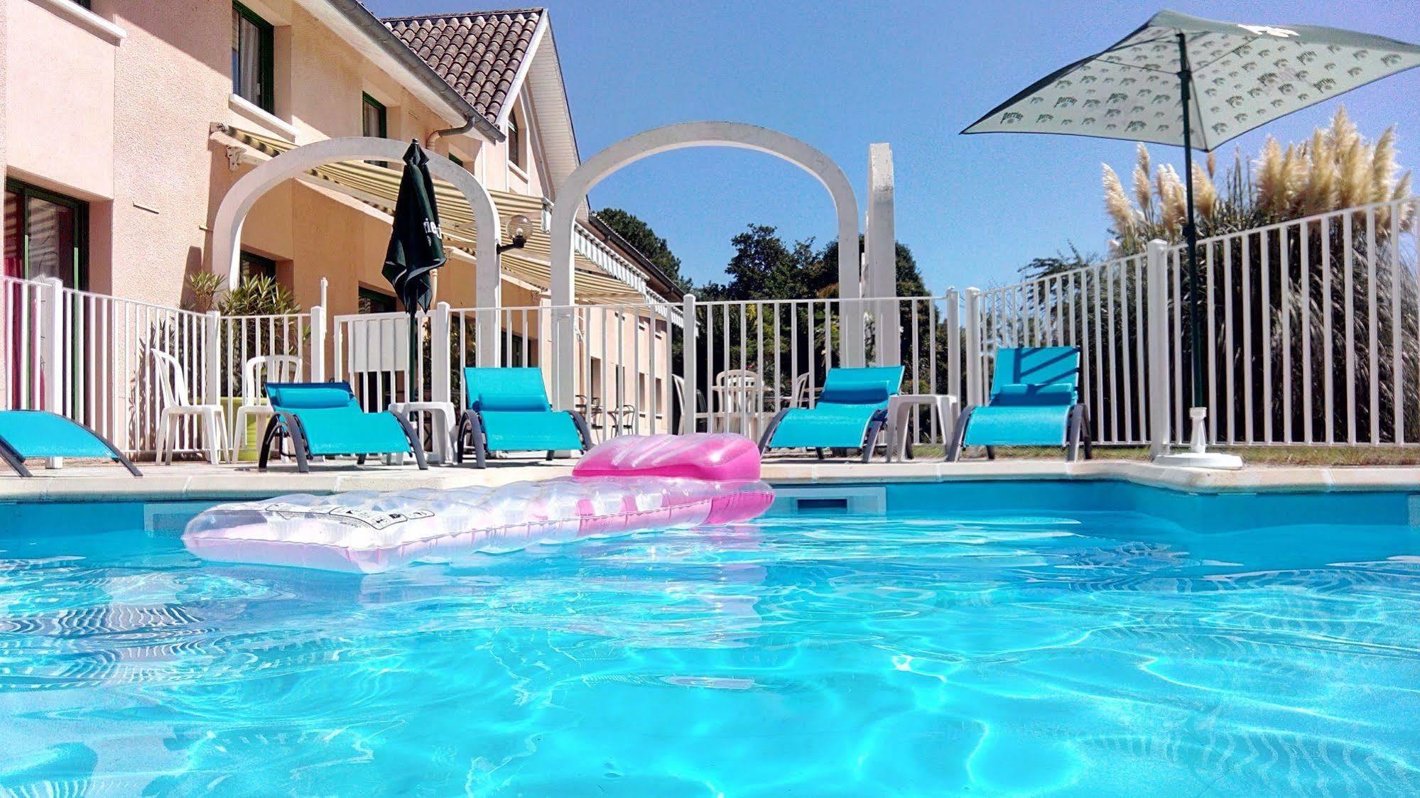 N'Atura Hotel Aire sur l'Adour Bagian luar foto
